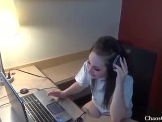 18 year old lenna lux masturbasi in headphones