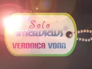 Solointerviews rondborstig brunette veronica vonn vinger